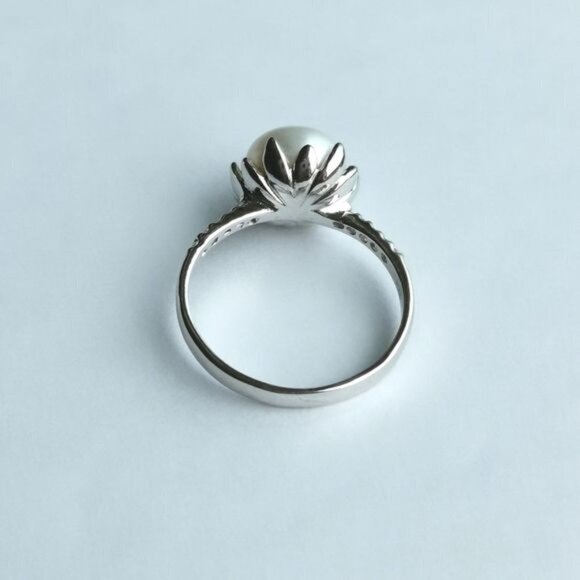 New, sterling silver cultured white freshwater pearl white sapphire ring… - Picture 3 of 9